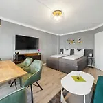 Apartment Dresdenstay Gemuetlich Und Modern Mit Kamin Und Ps4 *