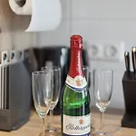 Dresdenstay Gemuetlich Und Modern Mit Kamin Und Ps4 Apartment