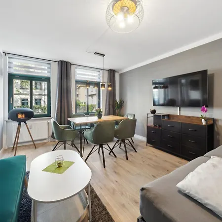 Dresdenstay Gemuetlich Und Modern Mit Kamin Und Ps4 아파트 드레스덴